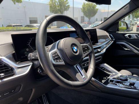 Used 2026 BMW X6 M60i AWD/4WD image 16