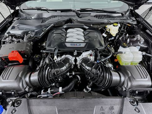 Used 2024 Ford Mustang GT Premium image 14