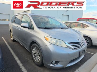 Used 2017 Toyota Sienna XLE