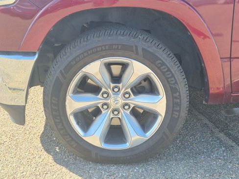 Used 2019 RAM 1500 Limited AWD/4WD image 16
