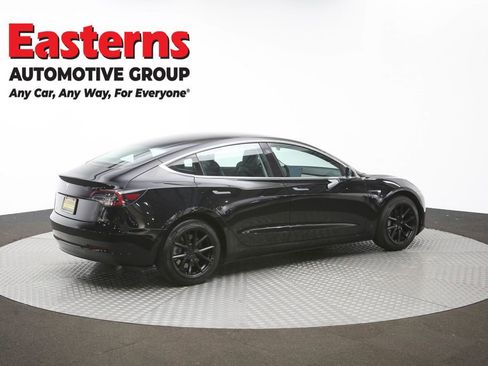 Used 2019 Tesla Model 3 Standard Range image 38