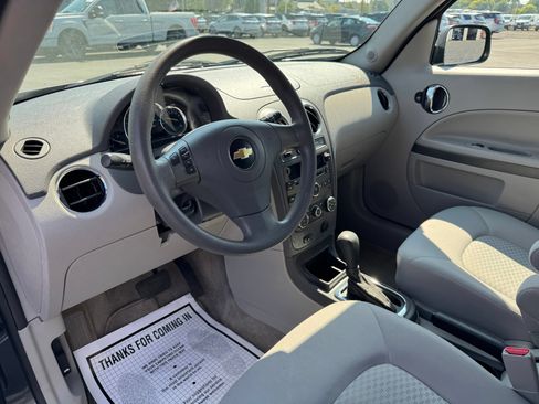 Used 2010 Chevrolet HHR LS FWD image 16