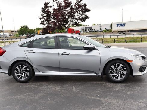 Used 2018 Honda Civic EX image 5