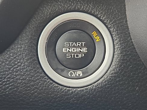 Used 2023 RAM 1500 Big Horn image 19