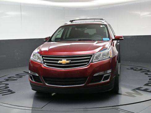 Used 2015 Chevrolet Traverse LT w/ LPO, 'HIT The Road' Package FWD image 11