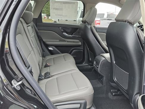 New 2025 Lincoln Corsair FWD w/ Equipment Group 101A image 15