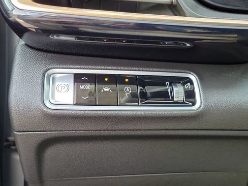 Used 2024 Buick Envision Avenir AWD/4WD image 14