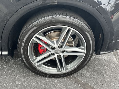 Used 2019 Audi SQ5 Premium Plus w/ Premium Plus Package image 23