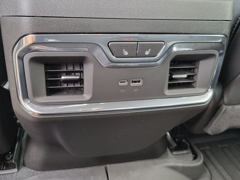 New 2025 GMC Sierra 2500 Denali w/ Denali Reserve Package image 35