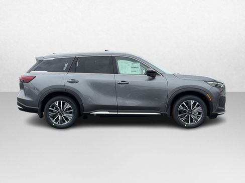 New 2026 INFINITI QX60 Luxe image 2