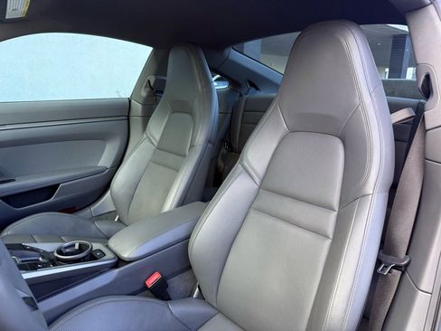 Used 2022 Porsche 911 Carrera image 13