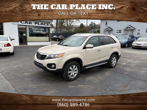 Used 2011 Kia Sorento LX w/ Convenience Pkg image 1