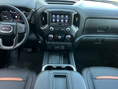 Used 2022 GMC Sierra 2500 AT4 w/ AT4 Premium Plus Package