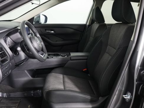 Used 2024 Nissan Rogue SV AWD/4WD image 14