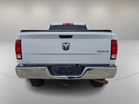 Used 2018 RAM 2500 Tradesman w/ Chrome Appearance Group image 9