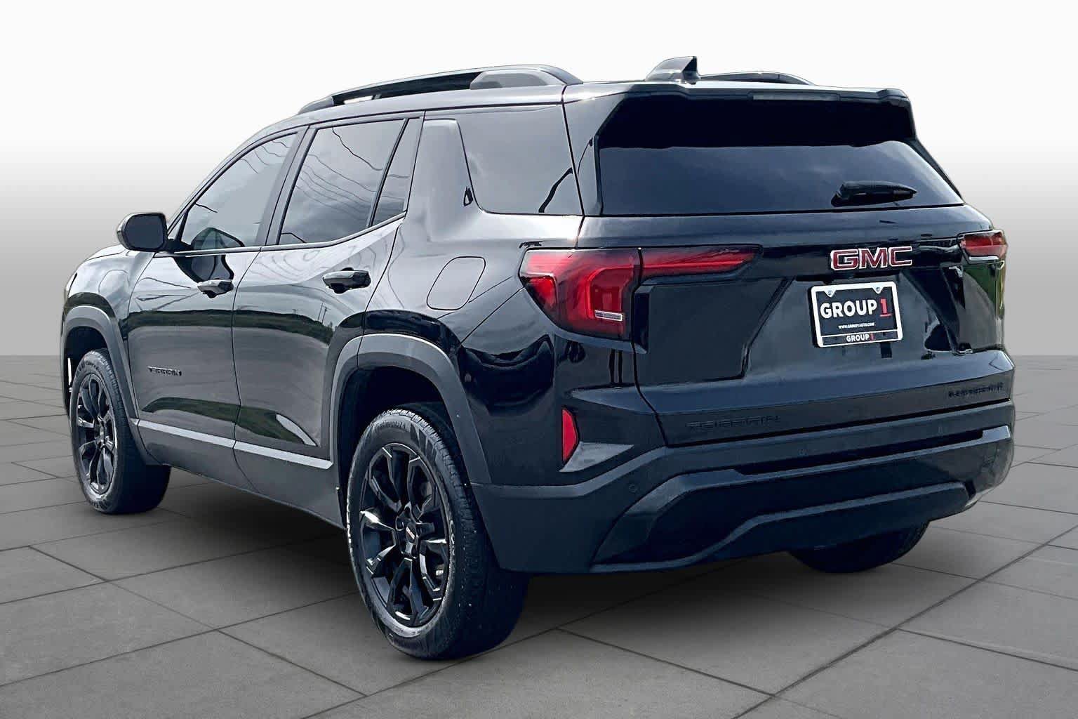 Used 2026 GMC Terrain Elevation w/ Black Edition FWD image 12