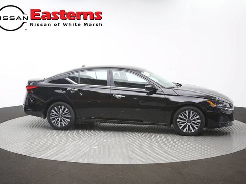 Used 2023 Nissan Altima 2.5 SV FWD image 45