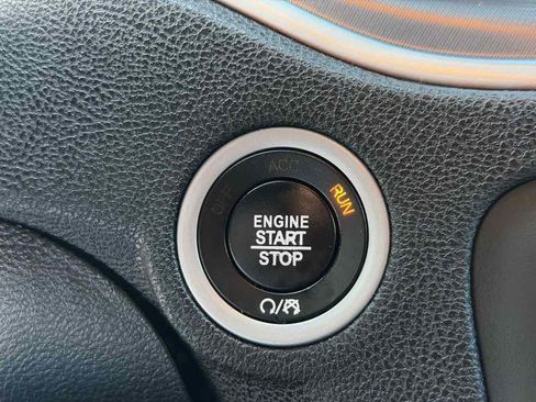 Used 2021 Dodge Charger SXT w/ Blacktop Package image 32