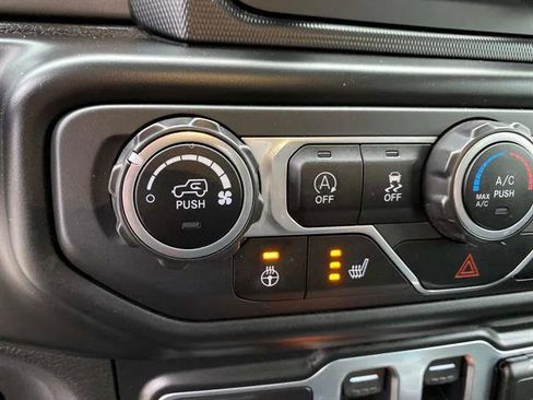 Certified 2020 Jeep Wrangler Sport image 16