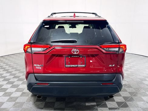 Used 2023 Toyota RAV4 XLE FWD image 4