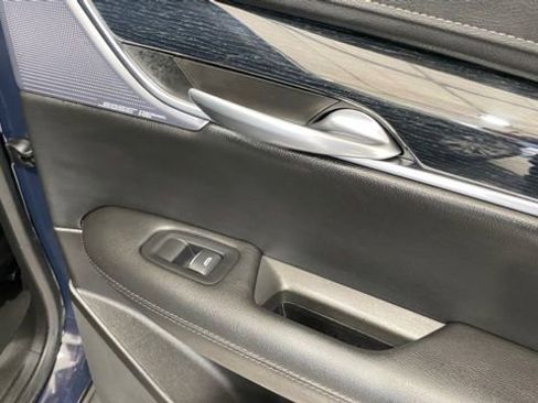 Used 2025 Cadillac XT5 Premium Luxury image 30