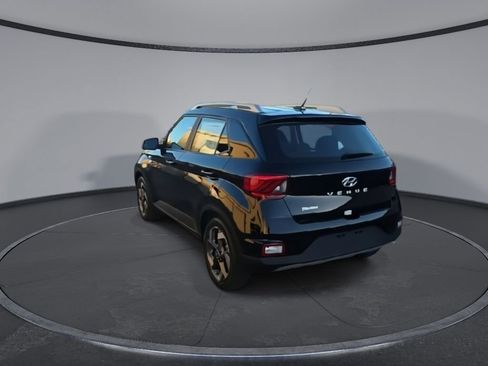 New 2026 Hyundai Venue SEL image 7