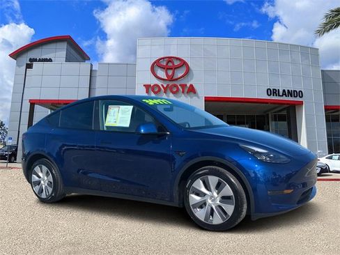 Used 2024 Tesla Model Y Long Range image 1