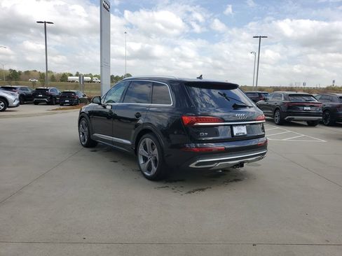 Used 2021 Audi Q7 3.0T Prestige w/ Prestige Package image 4