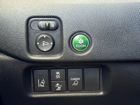 Certified 2025 Honda Ridgeline Sport image 31