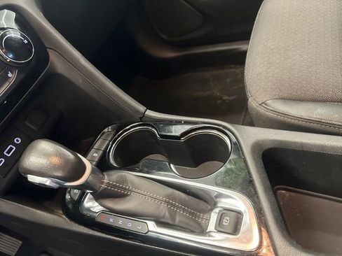 Used 2023 Buick Encore GX Preferred w/ Cold Weather Comfort Package FWD image 27