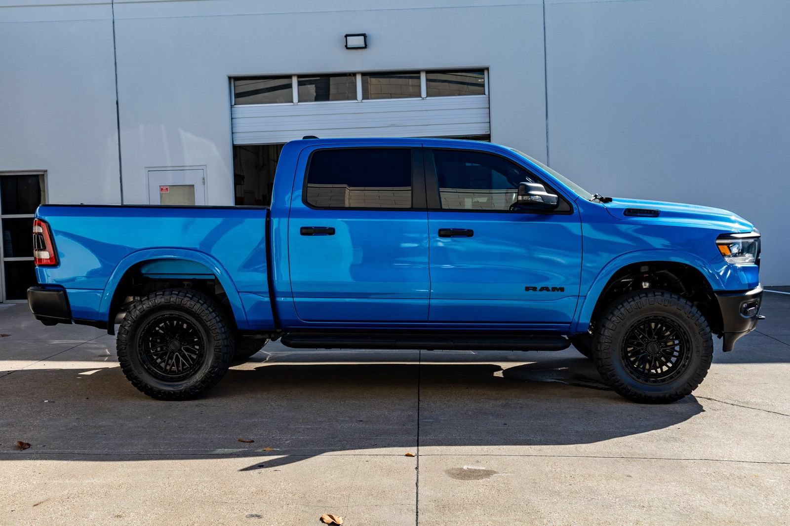 Used 2023 RAM 1500 Big Horn AWD/4WD image 11