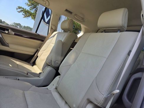 Used 2019 Lexus GX 460 Premium AWD/4WD image 23