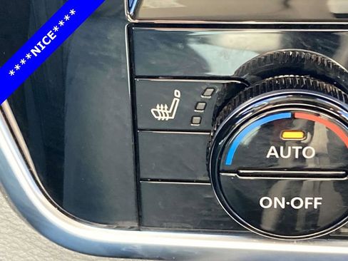 Used 2024 Nissan Rogue SL image 20