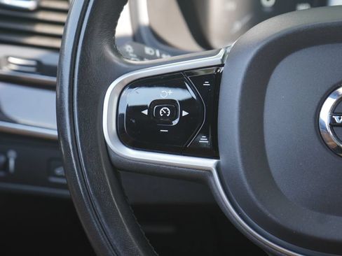 Used 2019 Volvo XC90 T6 Momentum w/ Protection Package Premier AWD/4WD image 15