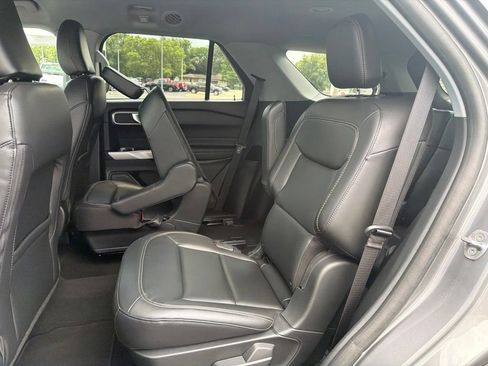 Certified 2024 Ford Explorer XLT w/ Equipment Group 202A AWD/4WD image 12