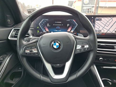 Used 2024 BMW 330i xDrive Sedan AWD/4WD image 8
