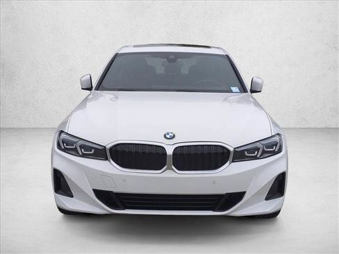 Used 2023 BMW 330i Sedan w/ Convenience Package RWD image 2
