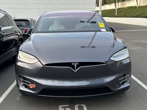 Used 2020 Tesla Model X Long Range image 5