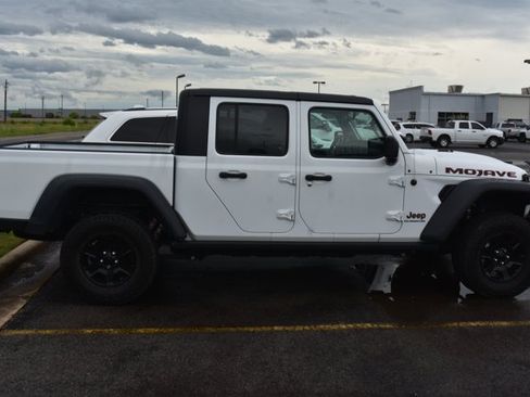 Used 2022 Jeep Gladiator Mojave w/ LED Lighting Group AWD/4WD image 4