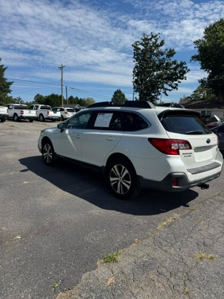 Used 2019 Subaru Outback 3.6R Limited w/ Popular Package #2 AWD/4WD image 6