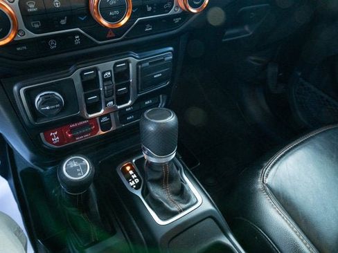 Used 2023 Jeep Gladiator Mojave w/ Cold Weather Group image 20