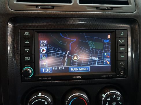 Used 2010 Dodge Challenger SE RWD image 7