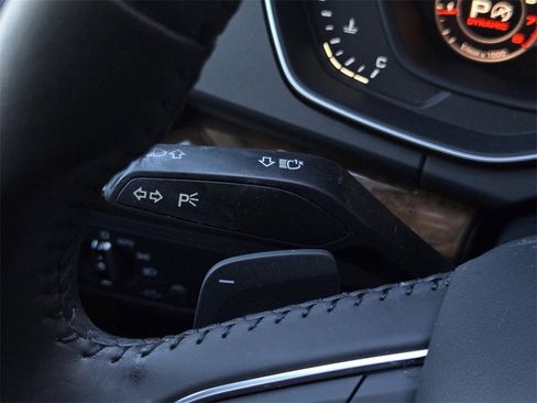 Used 2018 Audi Q5 2.0T Premium Plus w/ Premium Plus Package image 26