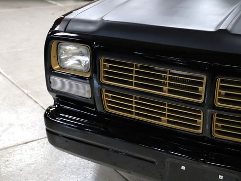 Used 1992 Dodge D/W Truck 150 image 8