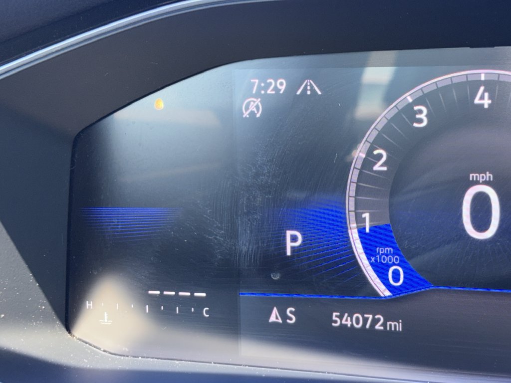 Used 2025 Volkswagen Jetta SE FWD image 8