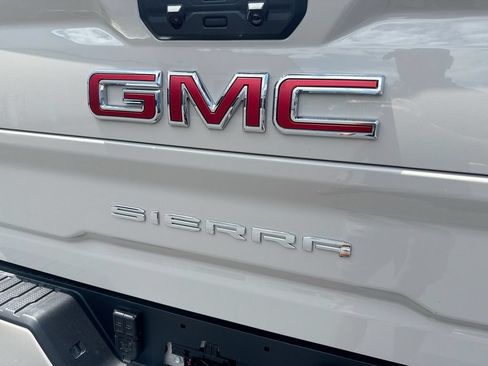 New 2026 GMC Sierra 2500 AT4 w/ AT4 Premium Plus Package AWD/4WD image 28