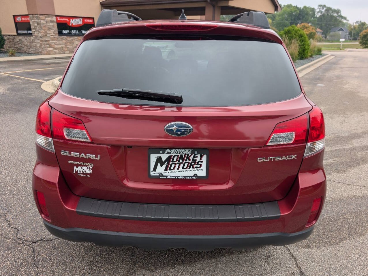 Used 2014 Subaru Outback 2.5i Premium AWD/4WD image 8
