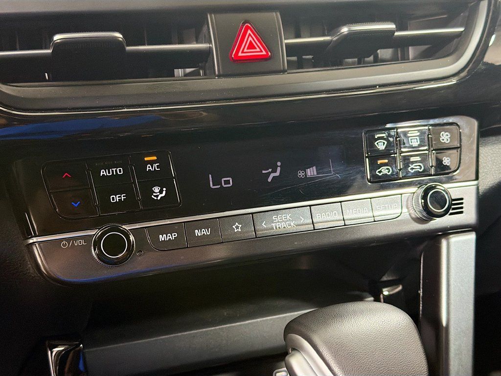 Used 2024 Kia Seltos S AWD/4WD image 17