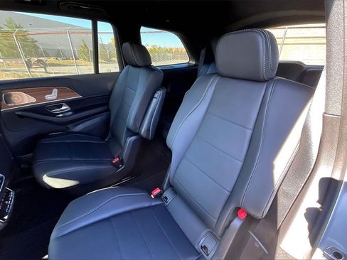 New 2025 Mercedes-Benz GLS 450 4MATIC image 10