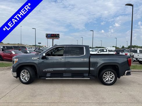 Used 2020 GMC Sierra 1500 SLT RWD image 3